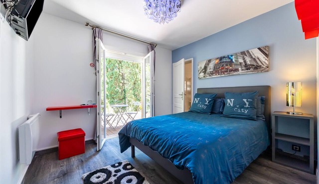 Le Jardin d'Eau - Grey Room