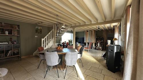 Le Refuge de Céoby - terrasse et piscine