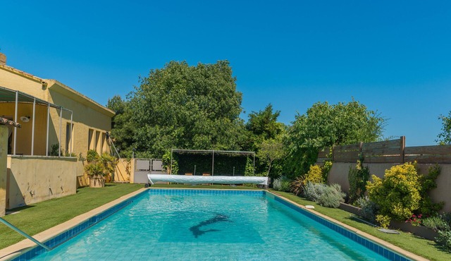 Luberon Center, Limonite Duplex 45 m² with Pool in Gargas