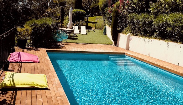 Luxury 5 BR Villa with Pool in St Paul-de-Vence
