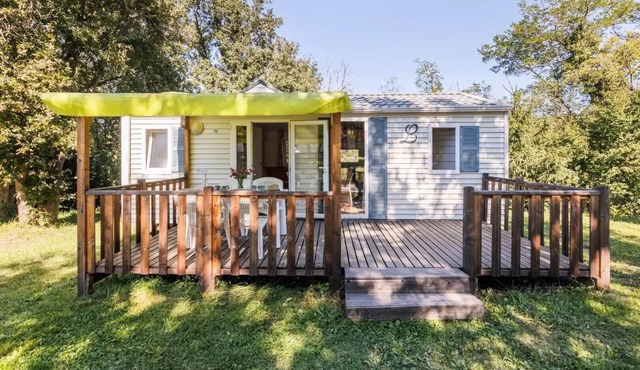 Maeva Respire campsite in La Croze * - 3 Room Relaxation Mobile Home 4 People + TV