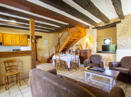 Maison confortable proche Sarlat - Cheminée et Animaux admis - FR-1-616-127