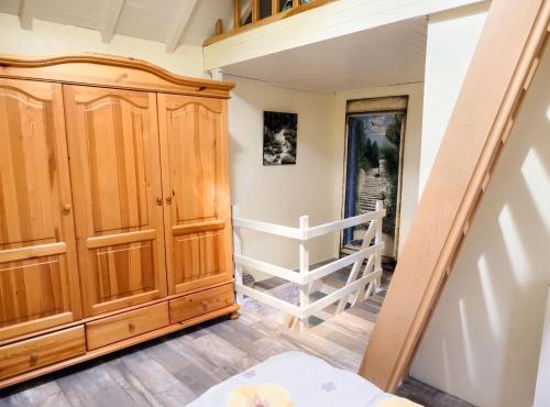 Maison cosy avec vue sur la montagne à Dompnac, cheminée