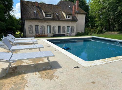 Maison de Maître avec piscine et parc privé