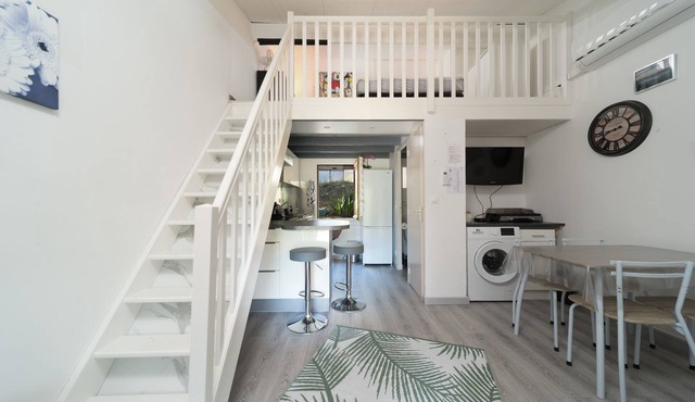 Mazet de Soleil - Maisonnette climatisée pour 4 in Saint-Martin-de-Brômes