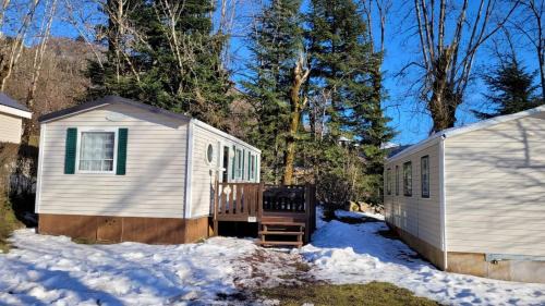 Mobile-home confort 3 chambres au camping, La Bourboule in La Bourboule