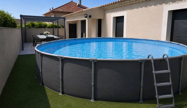 Modern villa with a large private above-ground pool – 3 bedrooms
