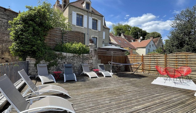 Montbard 3 Logements Pour Groupe 15 Personnes Maxi