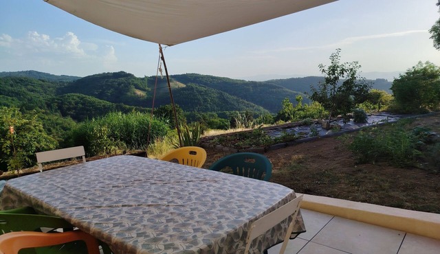 My Cozy Retreat in the Countryside – Peace and Quiet, Views, and a Lake Just 5 Minutes Away