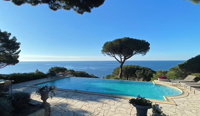 New! Exceptional villa with ocean views, private beach access, and an infinity pool!