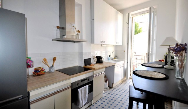 Nice 66m² Located Near The Place Castellane
