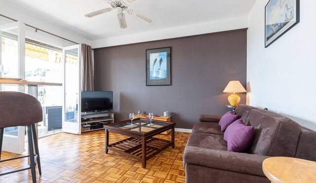 Open View - Studio with Garage