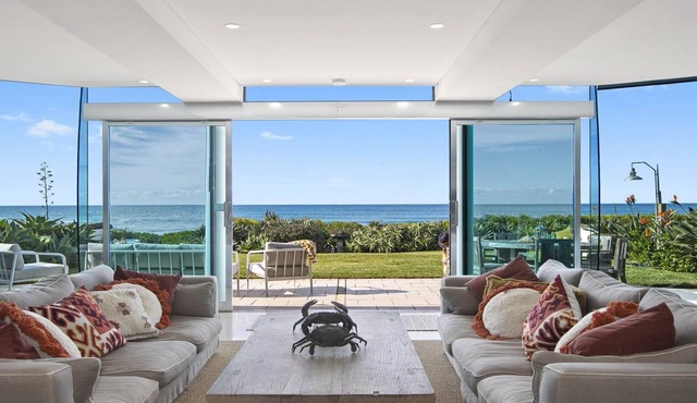 Philotimo - Absolute Beach Front at North Avoca in NORTH AVOCA