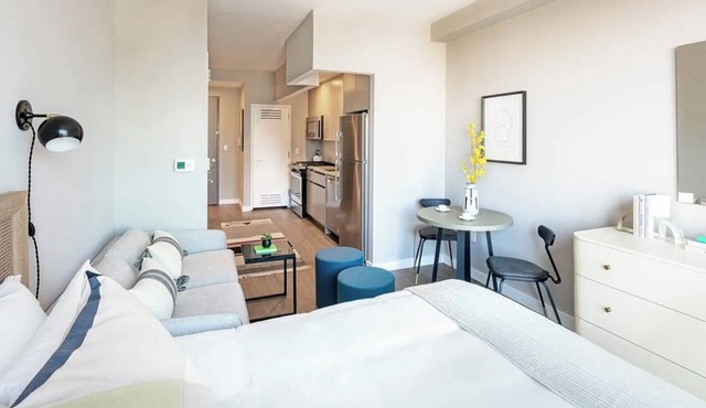 Pristine Studio Apartment in LIC Minutes from Grand Central in Queens