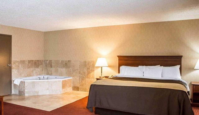 Quality Inn Springboro West in Springboro