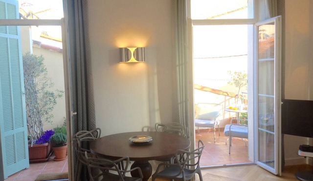 RENOVATED charming 2 Bed & 2 Bath Apt. in old Antibes with outdoor terrace