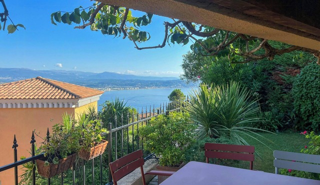 Sea view villa in Théoule-sur-Mer