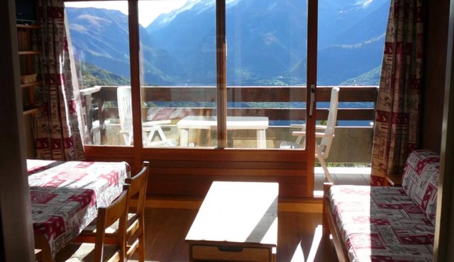 Studio Apartment 'Pathabac' with Mountain View and Balcony in Auris