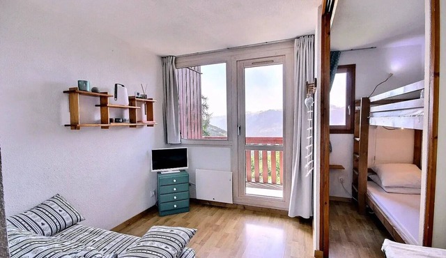 Studio for 4 people in Vallandry, in the center of the resort and close to the slopes