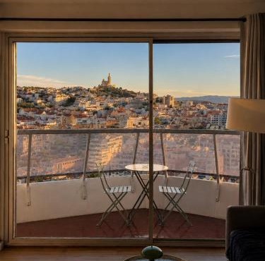 Studio Marseille View