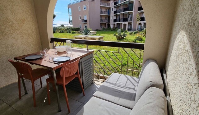 Studio Vue d`or - 50 m de la plage de Miramar