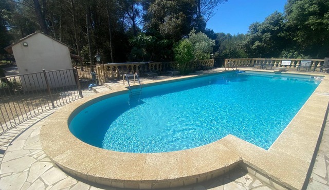 Studiowohnung mit Terrasse - Pool, Tennis, Bouleplatz by Interhome in Grans