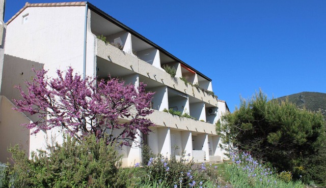 STUDOTEL 405 LES GENETS