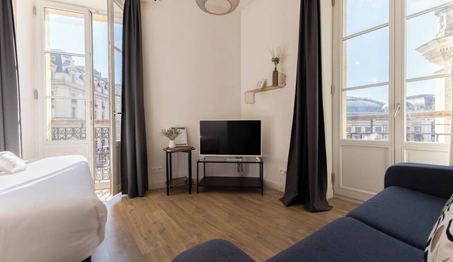 Super apartment for 4 people - Train Station