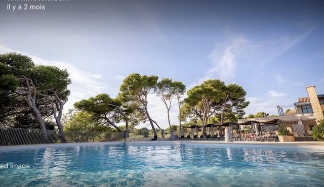 Superb Apartment RARE Golf View Saumane Provence with Swimming Pool