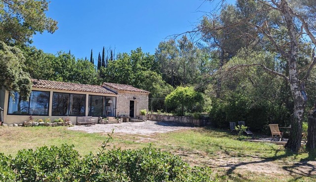 The Aviary - Pernes-les-Fontaines