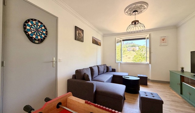 The House of Towers with a garden and exceptional views – near Rocamadour and Padirac in Saint-Laurent-les-Tours