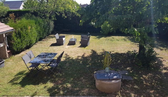 The J.Ferry. Cosy renovated house with enclosed garden