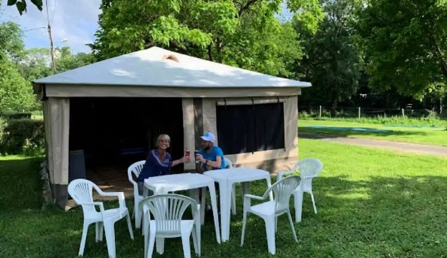 Trigano Baleare 3-Room Bungalow for 4 People (No Bathroom)