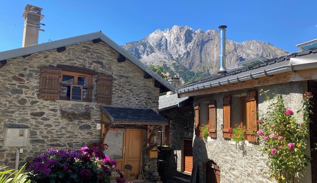 Un "cocon" à la Montagne au Frais L'été , à la Neige L'hiver