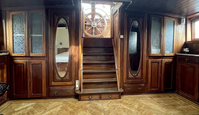 Unusual accommodation with 1930s charm in Boulogne-Billancourt