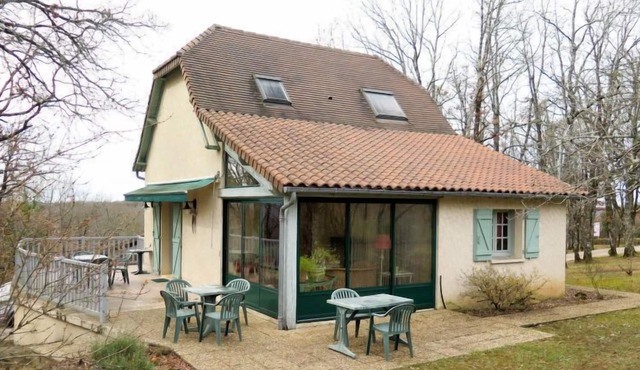 Vacation home Tranche (TRS100) in Terrasson - 4 persons, 2 bedrooms