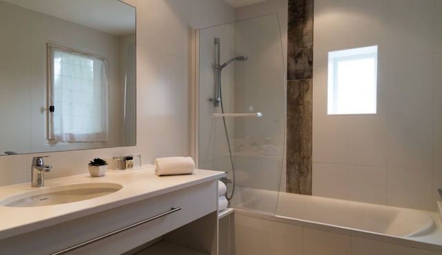 Val Baussenc, The Originals Relais