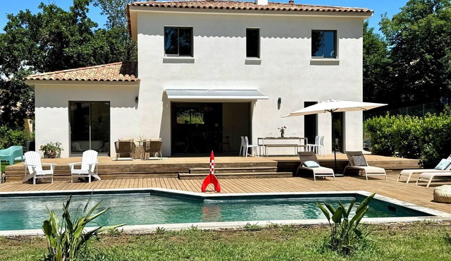 Venez Passer vos Vacances au Calme in Roquefort-les-Pins