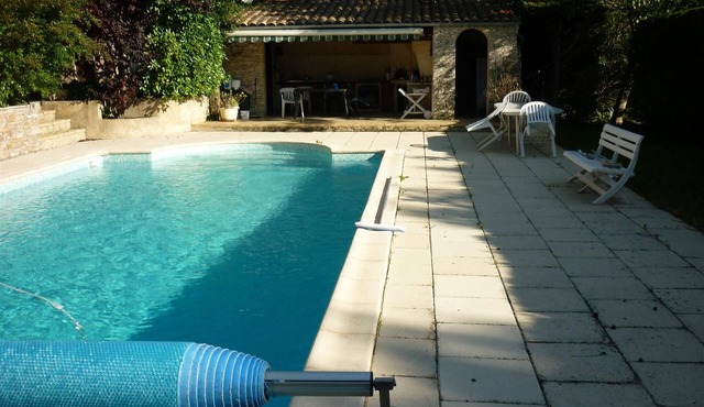 VILLA 100 m2 WITH SWIMMING POOL, SUMMER KITCHEN - IDEAL FOR FAMILY in Saint-Julien