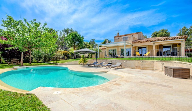 Villa 5 minutes from the center of Aix-en-Provence