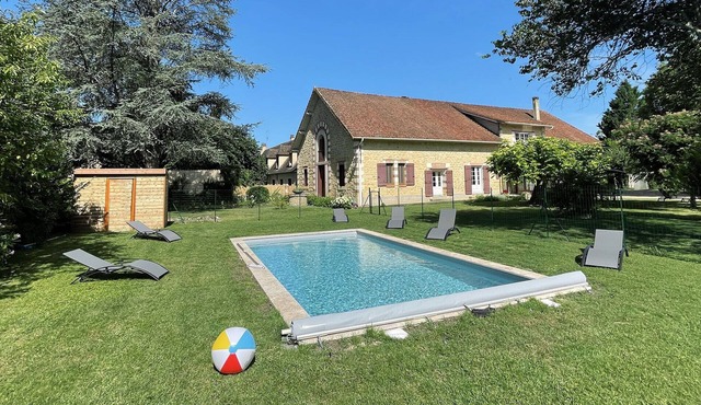 Villa Avec Piscine Dans Beau Village Typique Périgord Noir Bord Dordogne