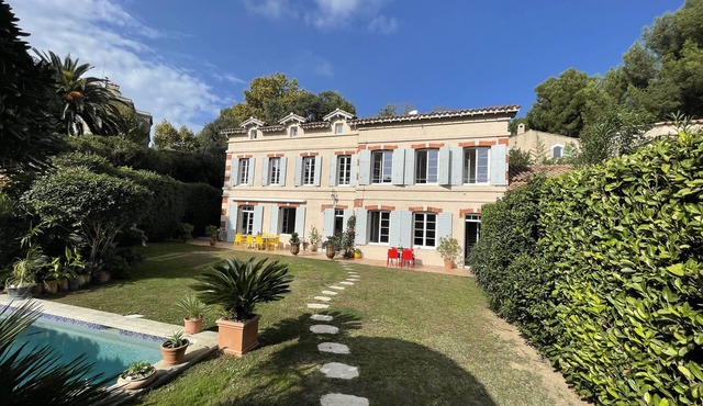Villa 'Bastide Les Oréades' with Private Pool, Wi-Fi and Air Conditioning