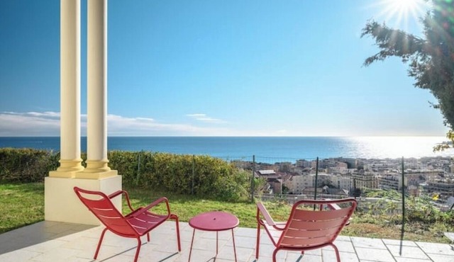 Villa Béthanie - Epochal elegance & panoramic sea view 14 min from beaches and town