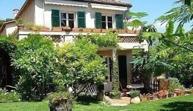 Villa by the sea in St Jean Cap Ferrat