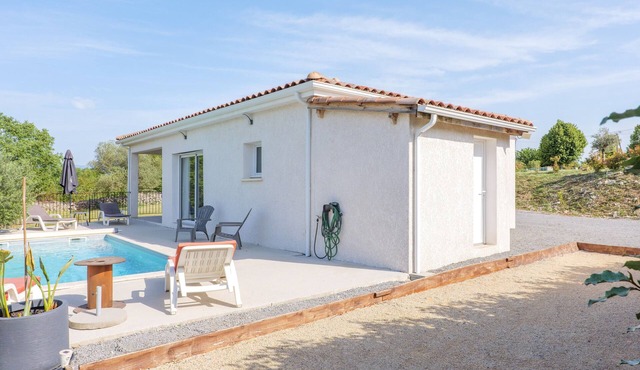 Villa "Gîte Des Clapas – Lisa" with Wi-Fi and Air Conditioning