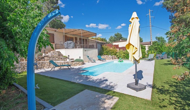 Villa "La Couaste": Enjoy life in Provence.