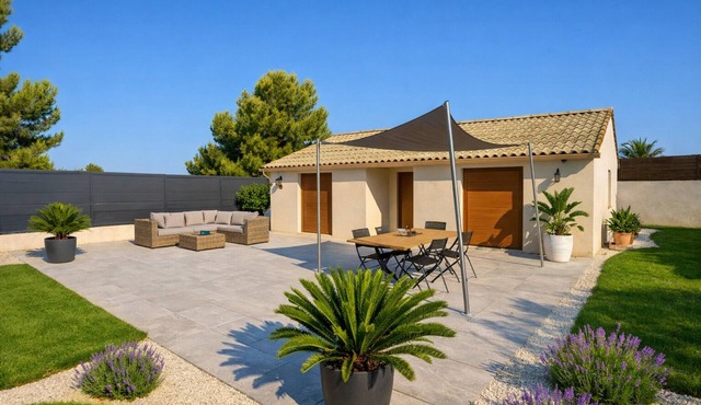 Villa Paloma - 2-bedroom villa with a 200-square-meter terrace and heated pool
