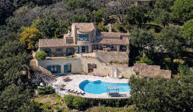 Villa Prestige Ramatuelle 180° sea view, Swimming pool & Jacuzzi