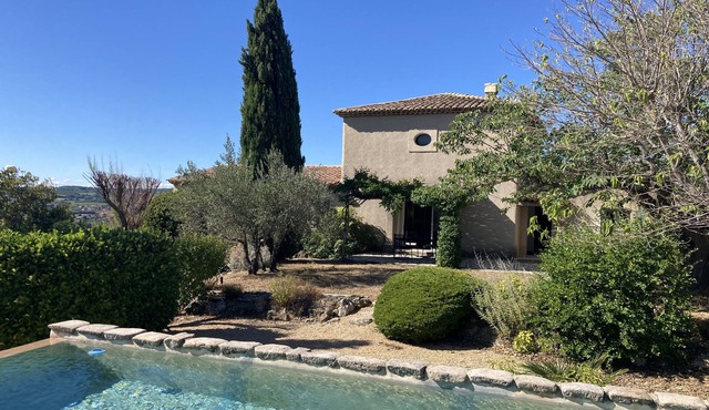 Villa provençale 6 pers, Piscine à débordement/Vue exceptionnelle/2 SDB, Ventoux in Villedieu