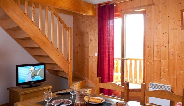 Wifi, swimming pool, terrace, balcony, parking, 50-60m², Saint Sorlin d'Arves